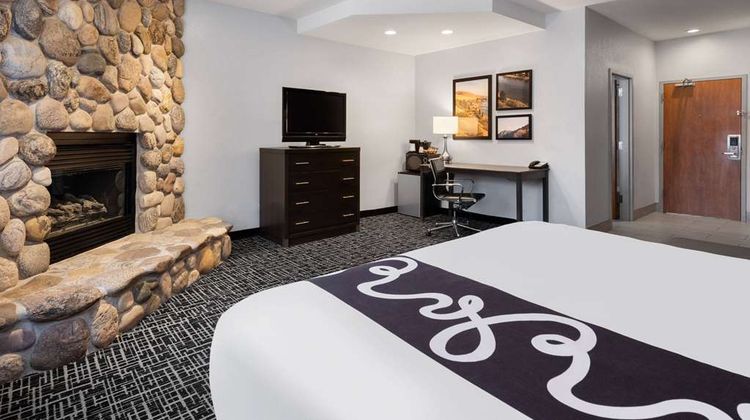 La Quinta Inn & Suites Pocatello Suite