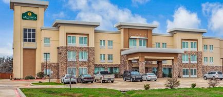 La Quinta Inn & Suites Luling Exterior