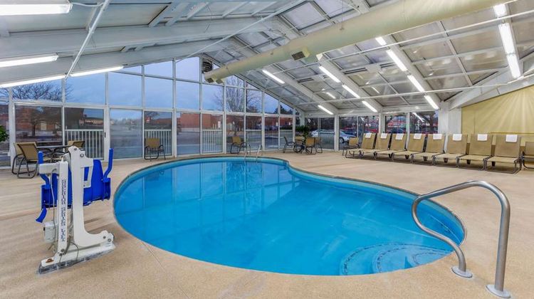La Quinta Inn & Suites Rockford Pool