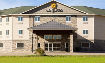 La Quinta Inn & Suites Fairbanks Airport