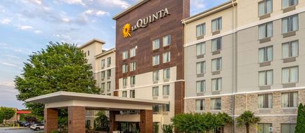 La Quinta Inn & Suites Atlanta Airport N Exterior