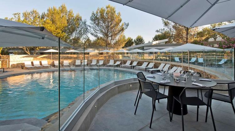 Golden Tulip Sophia Antipolis Hotel Pool