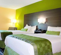 Baymont Inn & Suites Springfield Room