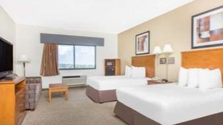 <b>Days Inn Phenix City Suite</b>. Images powered by <a href="https://iceportal.shijigroup.com/" title="IcePortal" target="_blank">IcePortal</a>.