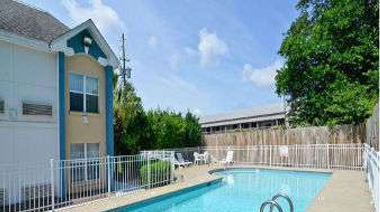 <b>Days Inn Panama City Pool</b>. Images powered by <a href="https://iceportal.shijigroup.com/" title="IcePortal" target="_blank">IcePortal</a>.