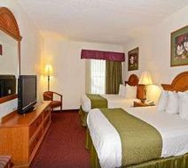 Days Inn Panama City Room