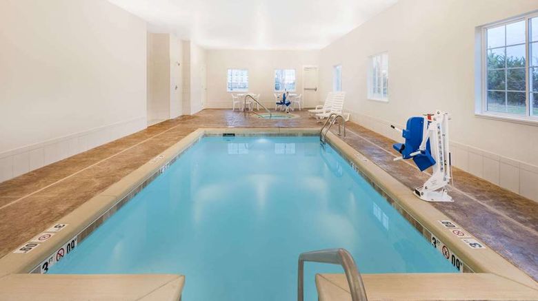 <b>Microtel Inn & Suites by Wyndham Perry Pool</b>. Images powered by <a href="https://iceportal.shijigroup.com/" title="IcePortal" target="_blank">IcePortal</a>.