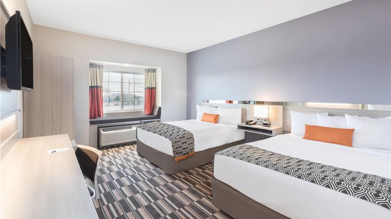 <b>Microtel Inn & Suites by Wyndham Perry Room</b>. Images powered by <a href="https://iceportal.shijigroup.com/" title="IcePortal" target="_blank">IcePortal</a>.