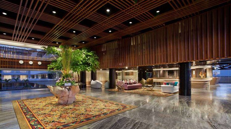 Ramada by Wyndham Bali Sunset Road Kuta Lobby