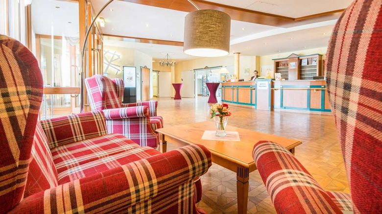 <b>Best Western Hotel Erfurt-Apfelstaedt Lobby</b>. Images powered by <a href="https://iceportal.shijigroup.com/" title="IcePortal" target="_blank">IcePortal</a>.