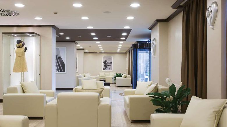<b>Best Western Plus Tower Hotel Bologna Lobby</b>. Images powered by <a href="https://iceportal.shijigroup.com/" title="IcePortal" target="_blank">IcePortal</a>.