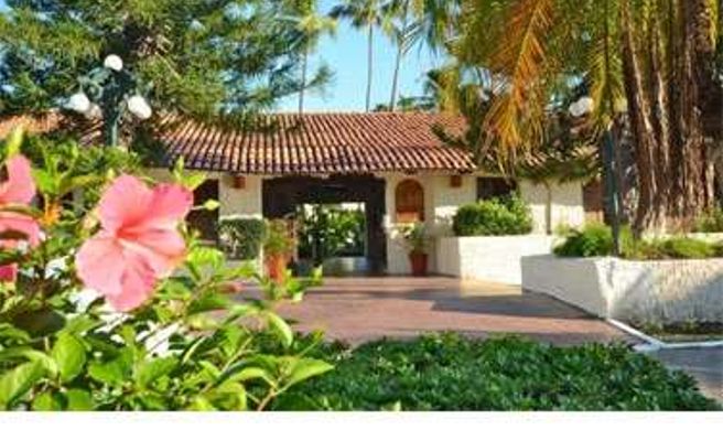 Cabo Blanco Hotel Exterior