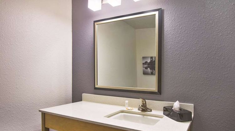 La Quinta Inn & Suites Morgantown Room