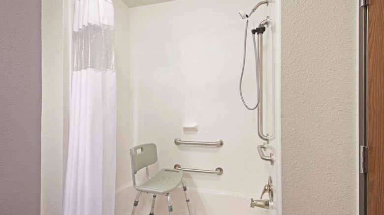 <b>La Quinta Inn & Suites Morgantown Room</b>. Images powered by <a href="https://iceportal.shijigroup.com/" title="IcePortal" target="_blank">IcePortal</a>.