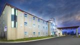 Travelodge Romulus Detroit Airport Exterior