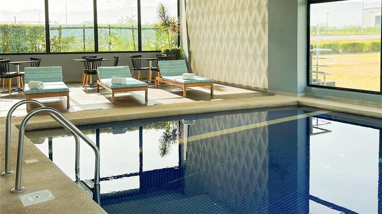 <b>Wyndham Quito Airport Pool</b>. Images powered by <a href="https://iceportal.shijigroup.com/" title="IcePortal" target="_blank">IcePortal</a>.
