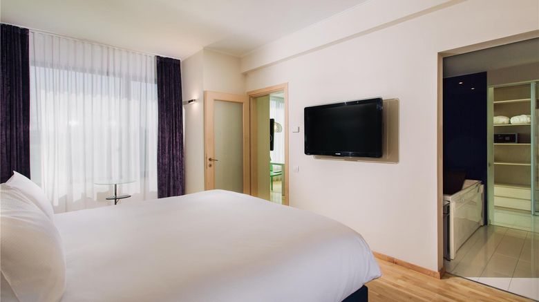 <b>DoubleTree by Hilton Cluj-City Plaza Other</b>. Images powered by <a href="https://iceportal.shijigroup.com/" title="IcePortal" target="_blank">IcePortal</a>.