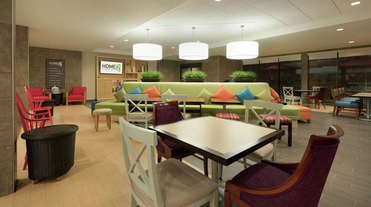 Home2 Suites by Hilton Milwaukee Airport Lobby