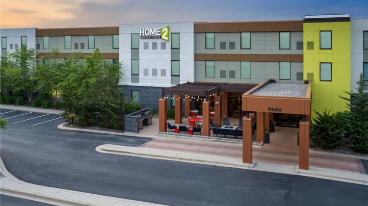 Home2 Suites by Hilton Milwaukee Airport Exterior