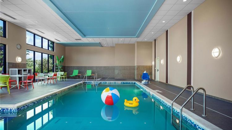 Home2 Suites by Hilton Milwaukee Airport Pool