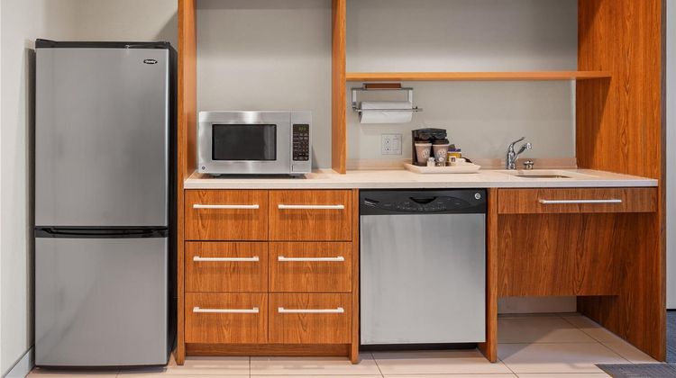 Home2 Suites by Hilton Milwaukee Airport Other