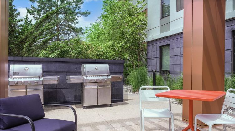 Home2 Suites by Hilton Milwaukee Airport Exterior