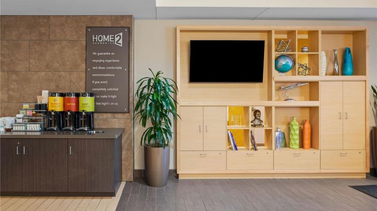 Home2 Suites by Hilton Milwaukee Airport Restaurant
