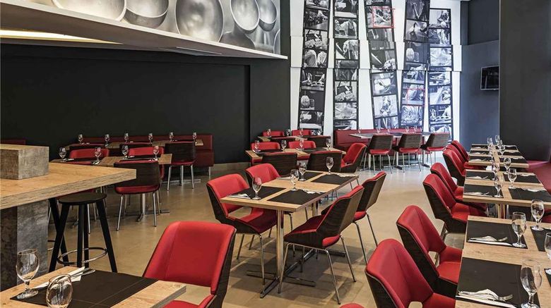 <b>Ibis Santos Valongo Restaurant</b>. Images powered by <a href="https://iceportal.shijigroup.com/" title="IcePortal" target="_blank">IcePortal</a>.