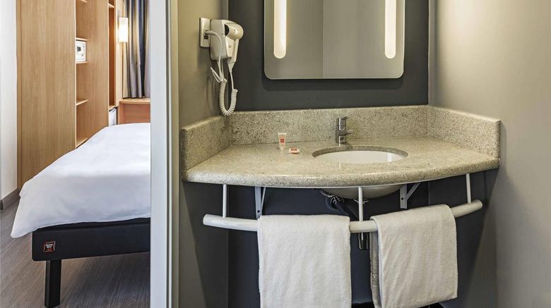 <b>Ibis Santos Valongo Room</b>. Images powered by <a href="https://iceportal.shijigroup.com/" title="IcePortal" target="_blank">IcePortal</a>.