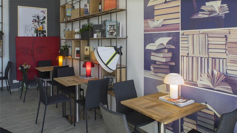 <b>Hotel Ibis Riga Centre Restaurant</b>. Images powered by <a href="https://iceportal.shijigroup.com/" title="IcePortal" target="_blank">IcePortal</a>.