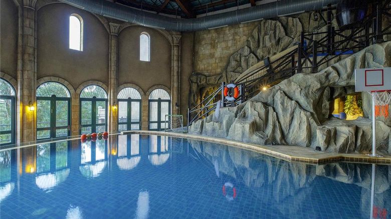 <b>Mercure DaNang French Village Bana Hills Pool</b>. Images powered by <a href="https://iceportal.shijigroup.com/" title="IcePortal" target="_blank">IcePortal</a>.