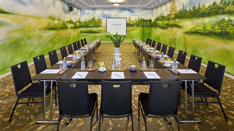 <b>Mercure DaNang French Village Bana Hills Meeting</b>. Images powered by <a href="https://iceportal.shijigroup.com/" title="IcePortal" target="_blank">IcePortal</a>.