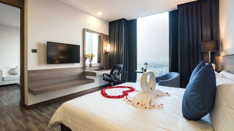 <b>Best Western Plus Wanda Grand Hotel Suite</b>. Images powered by <a href="https://iceportal.shijigroup.com/" title="IcePortal" target="_blank">IcePortal</a>.
