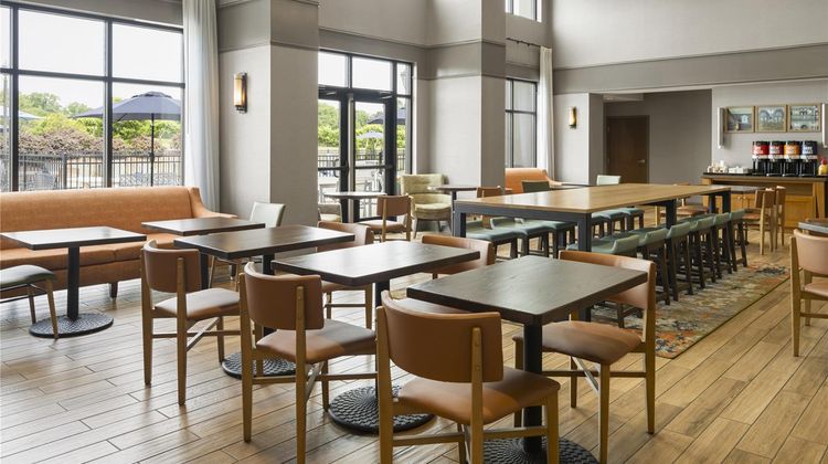 Hampton Inn & Suites Braselton Restaurant