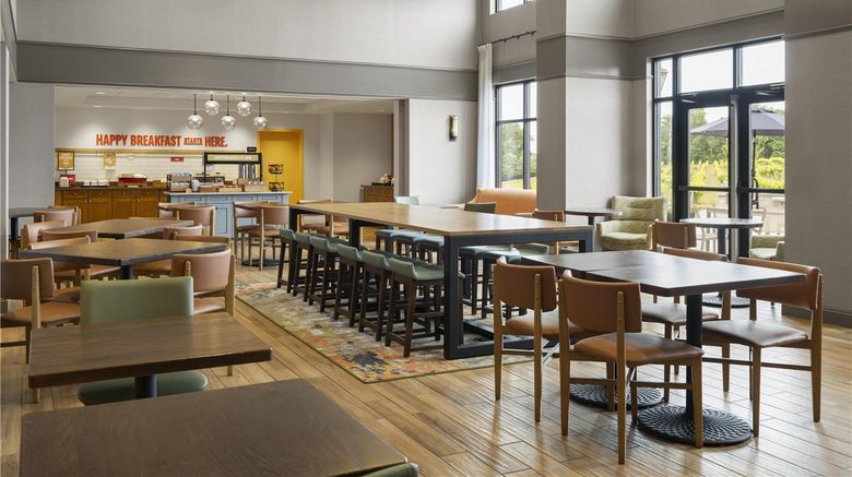 <b>Hampton Inn & Suites Braselton Restaurant</b>. Images powered by <a href="https://iceportal.shijigroup.com/" title="IcePortal" target="_blank">IcePortal</a>.