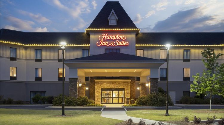 Hampton Inn & Suites Braselton Exterior