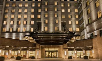 Embassy Suites by Hilton Berkeley Heights