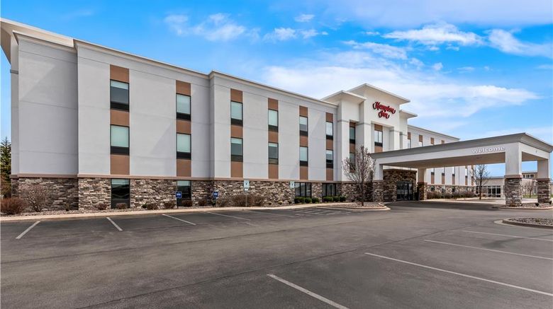 <b>Hampton Inn Fond du Lac Exterior</b>. Images powered by <a href="https://iceportal.shijigroup.com/" title="IcePortal" target="_blank">IcePortal</a>.