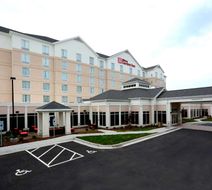Hilton Garden Inn Greensboro Airport Exterior