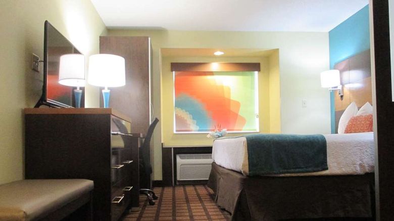 <b>Best Western Plus Enola/Harrisburg Room</b>. Images powered by <a href="https://iceportal.shijigroup.com/" title="IcePortal" target="_blank">IcePortal</a>.
