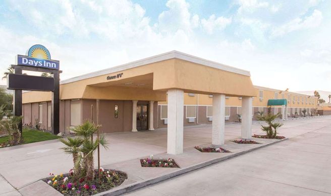 Days Inn by Wyndham, Indio Exterior