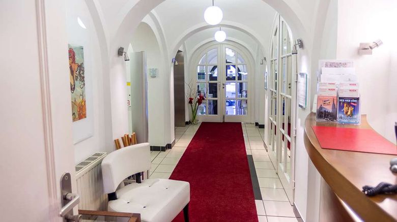 <b>Hotel SPIESS & SPIESS Apartement-Pension Lobby</b>. Images powered by <a href="https://iceportal.shijigroup.com/" title="IcePortal" target="_blank">IcePortal</a>.