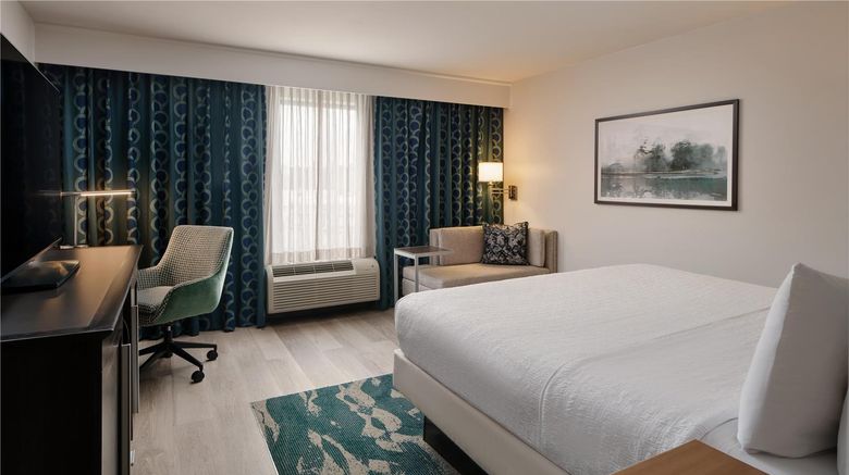<b>Hampton Inn Waynesboro Room</b>. Images powered by <a href="https://iceportal.shijigroup.com/" title="IcePortal" target="_blank">IcePortal</a>.