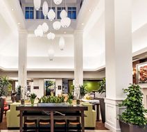 Hilton Garden Inn MSP Airport Mall of Am Lobby