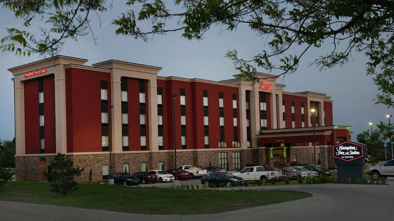 <b>Hampton Inn & Suites Ponca City Exterior</b>. Images powered by <a href="https://iceportal.shijigroup.com/" title="IcePortal" target="_blank">IcePortal</a>.