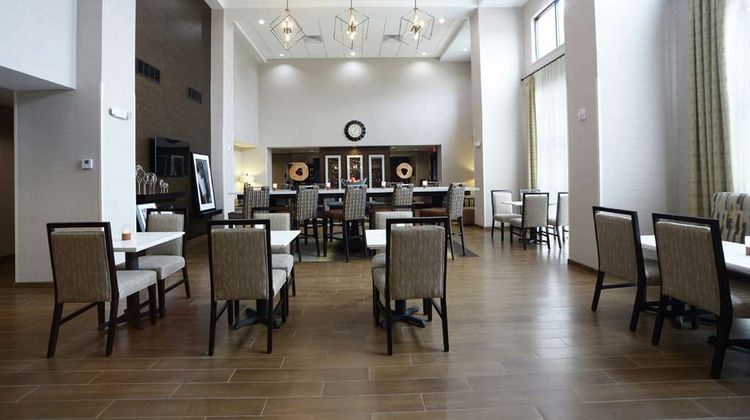 Hampton Inn & Suites Ponca City Lobby