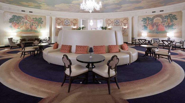 <b>Hotel Roanoke & Conf Ctr, Curio Coll Lobby</b>. Images powered by <a href="https://iceportal.shijigroup.com/" title="IcePortal" target="_blank">IcePortal</a>.