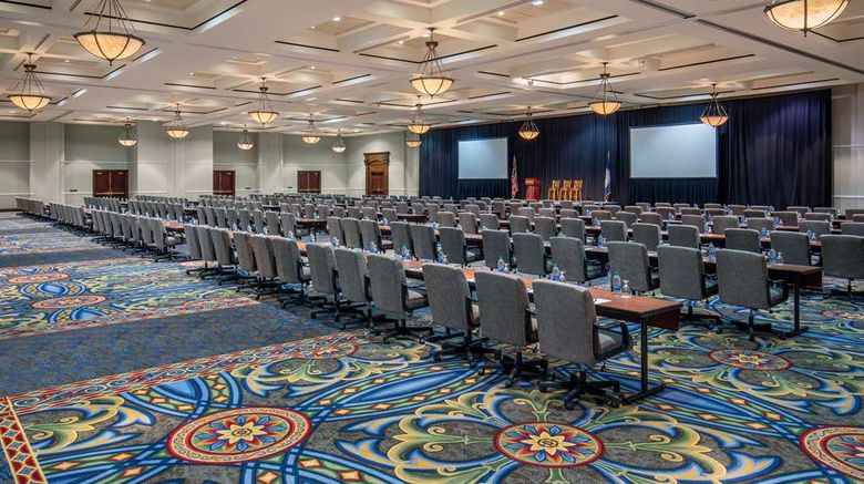 <b>Hotel Roanoke & Conf Ctr, Curio Coll Meeting</b>. Images powered by <a href="https://iceportal.shijigroup.com/" title="IcePortal" target="_blank">IcePortal</a>.