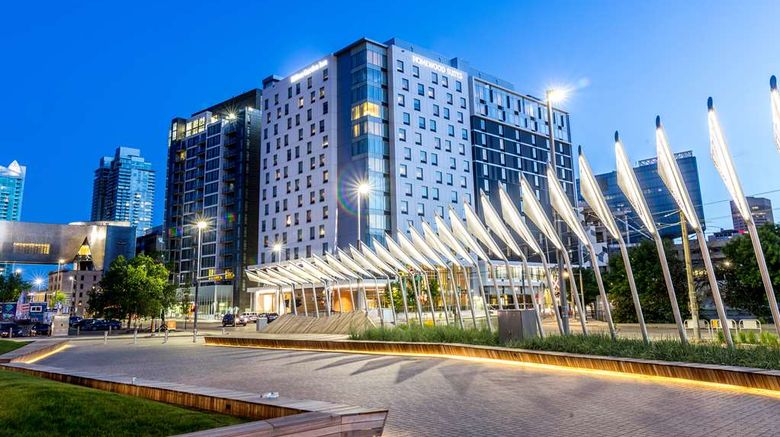 <b>Hilton Garden Inn Calgary Downtown Exterior</b>. Images powered by <a href="https://iceportal.shijigroup.com/" title="IcePortal" target="_blank">IcePortal</a>.