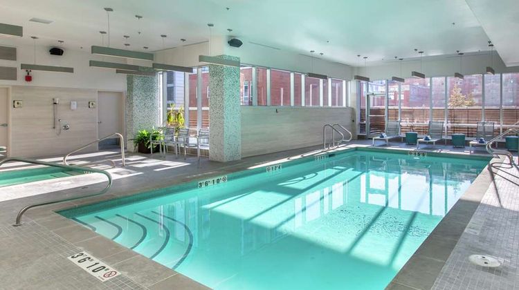 Hilton Garden Inn Calgary Downtown Pool